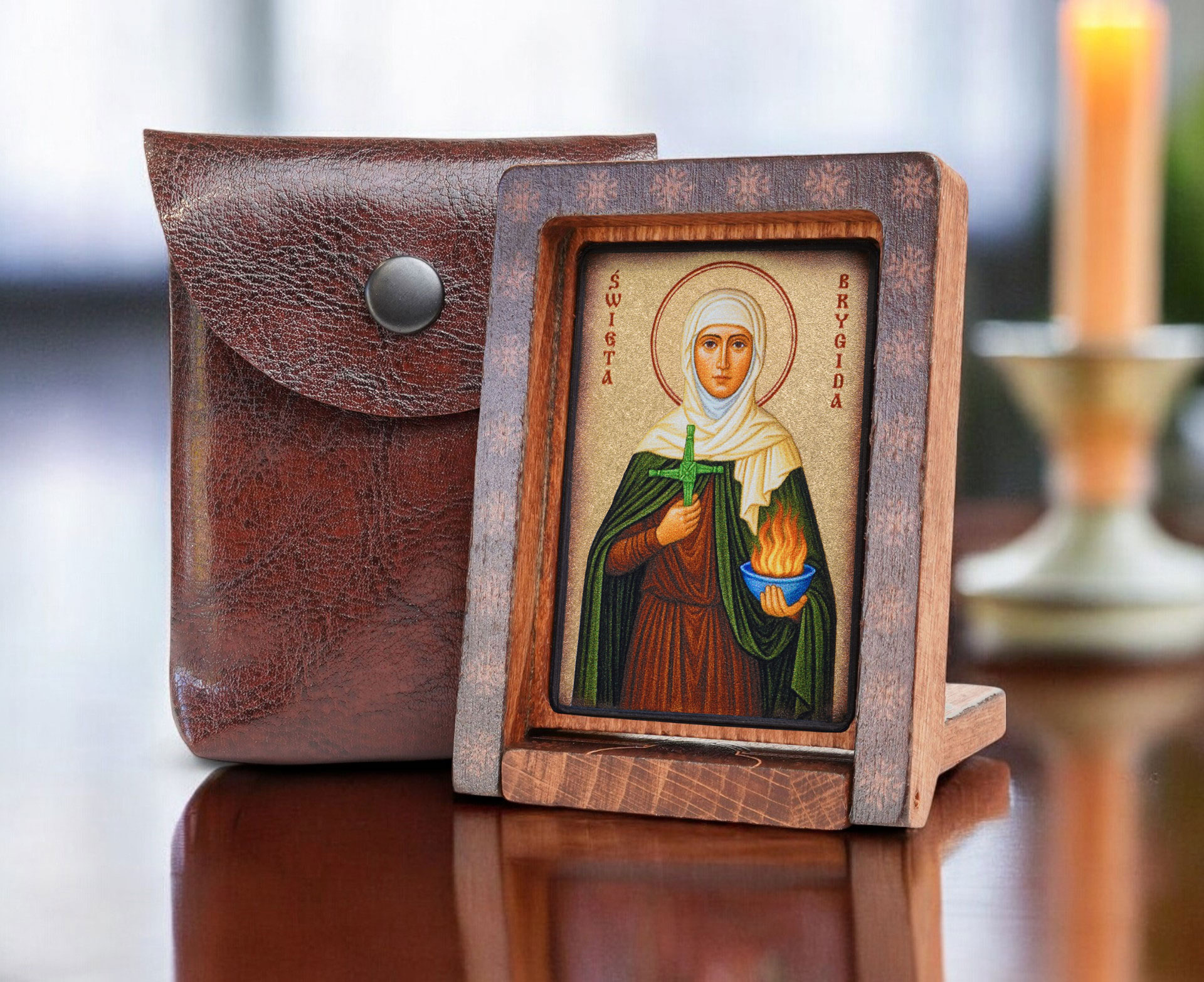 Brygida-drew-podróżna-bok-+-etui-Photoroom.jpg