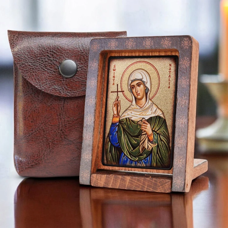 ikona-swietej-natalii-w-aranzacji-obok-etui.jpg