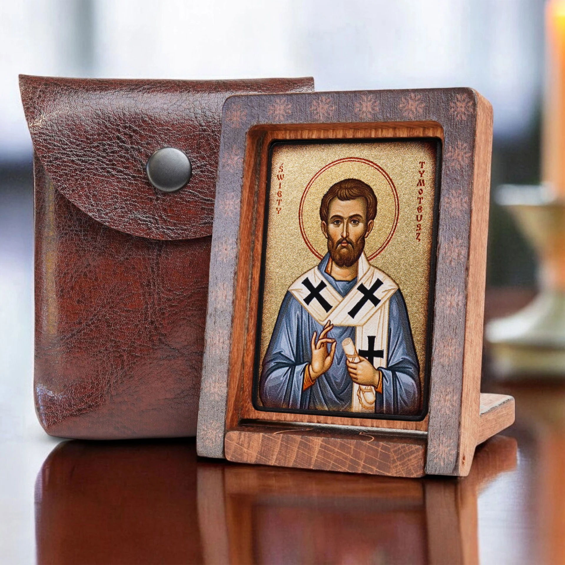 ikona-swietego-tymoteusza-w-aranzacji-obok-etui.jpg