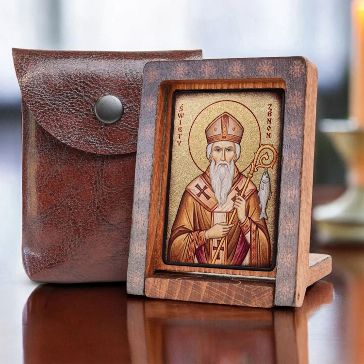 ikona-swietego-zenona-w-aranzacji-obok-etui.jpg