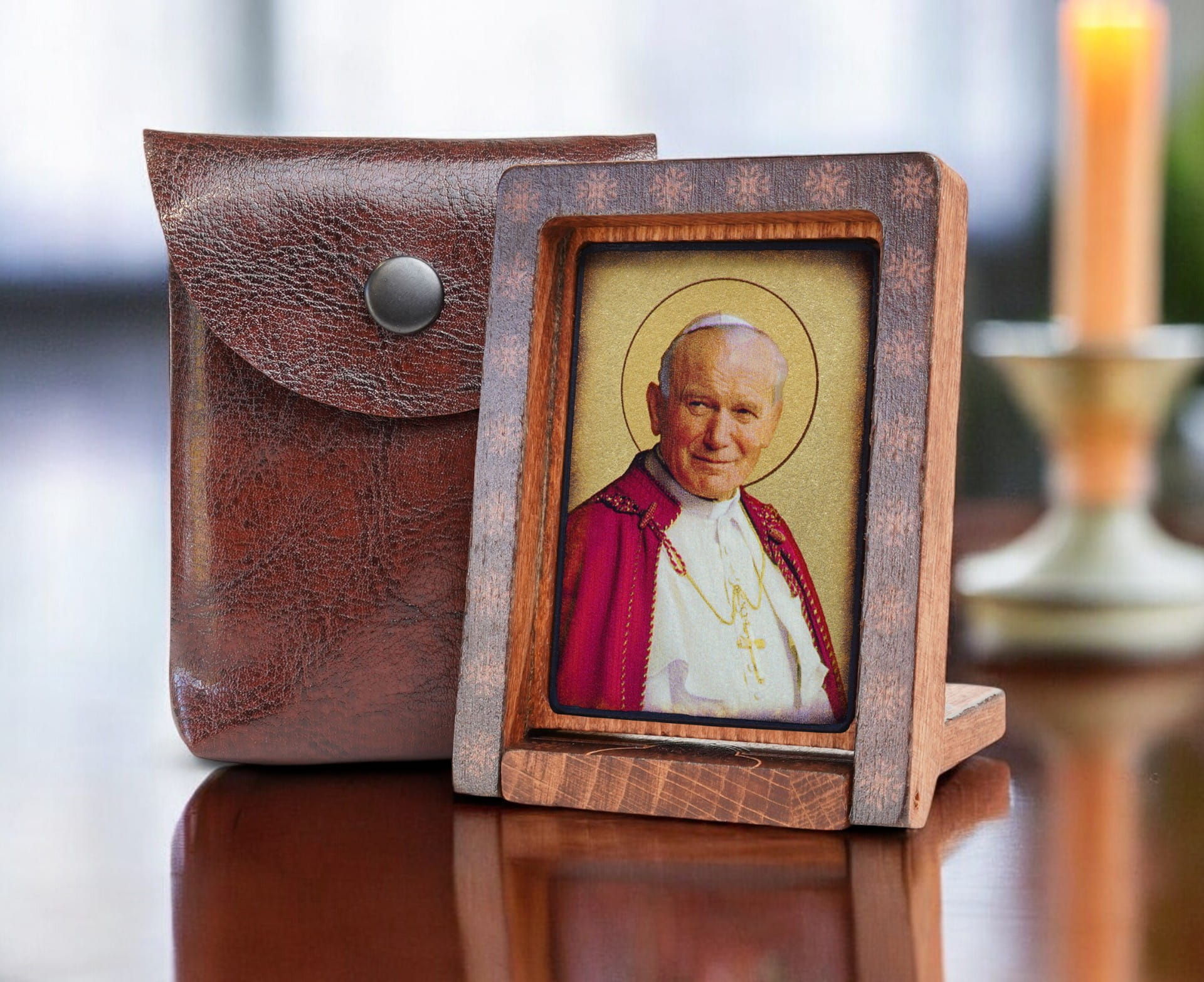 JP-II-drew-podróżna-bok-+-etui-Photoroom.jpg