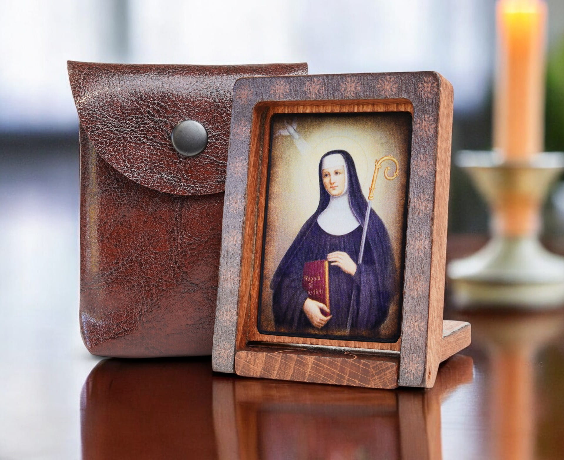 Scholastyka-drew-podróżna-bok-+-etui-Photoroom.jpg