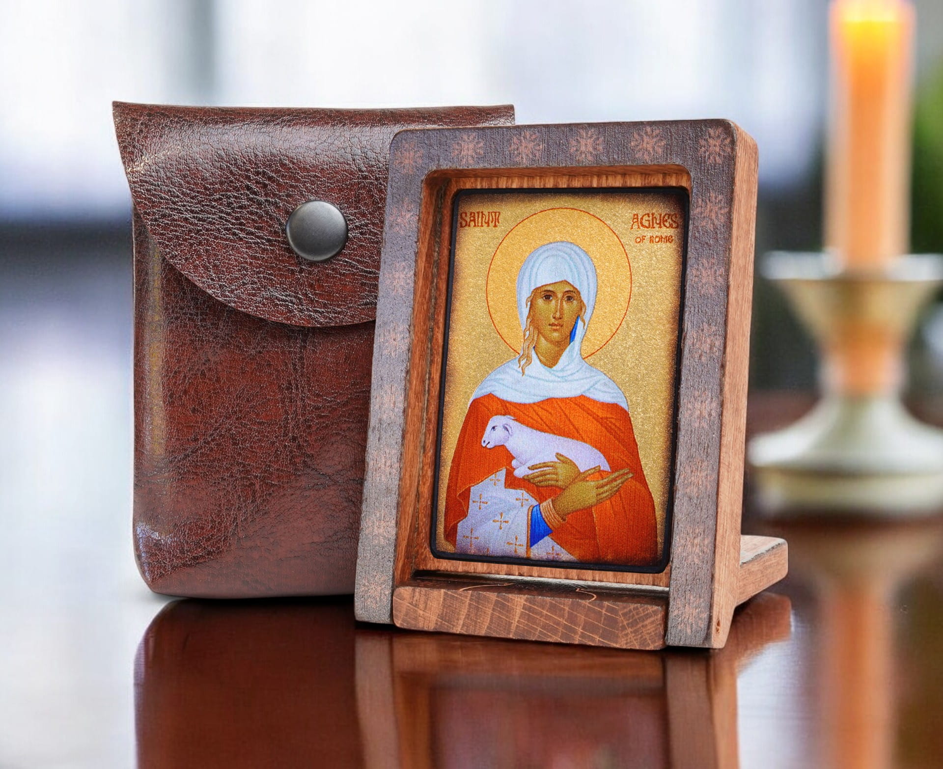 Agnieszka-drew-podróżna-bok-+-etui-Photoroom.jpg