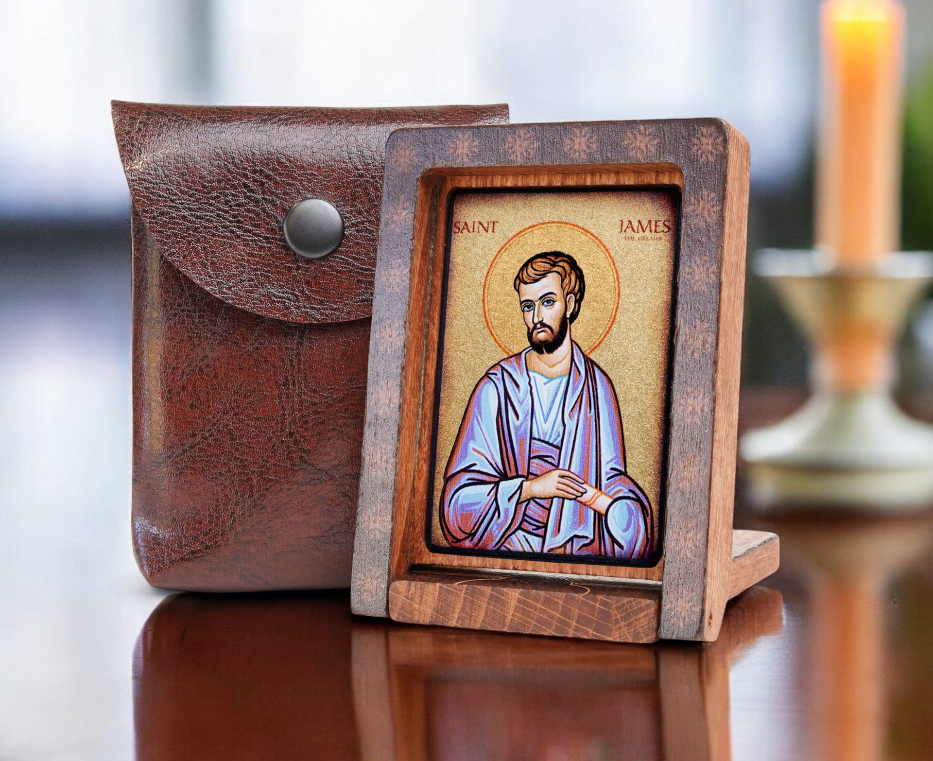 Jakub-większy-drew-podróżna-bok-+-etui-Photoroom.jpg