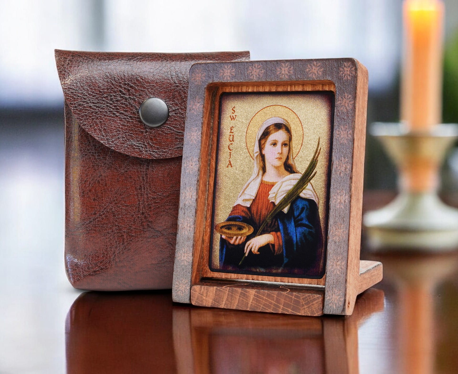 Łucja-drew-podróżna-bok-+-etui-Photoroom.jpg