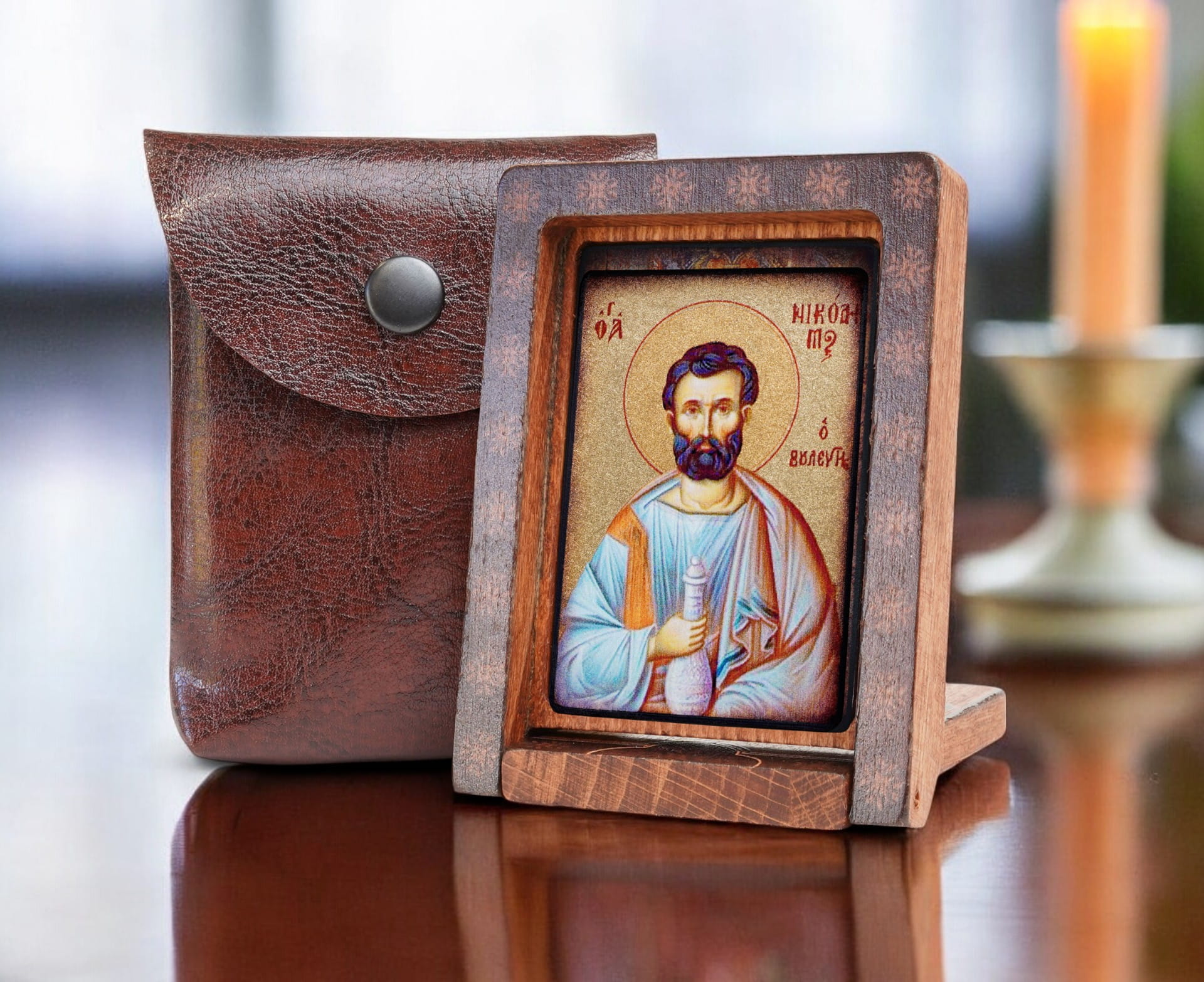 Nikodem-drew-podróżna-bok-+-etui-Photoroom.jpg