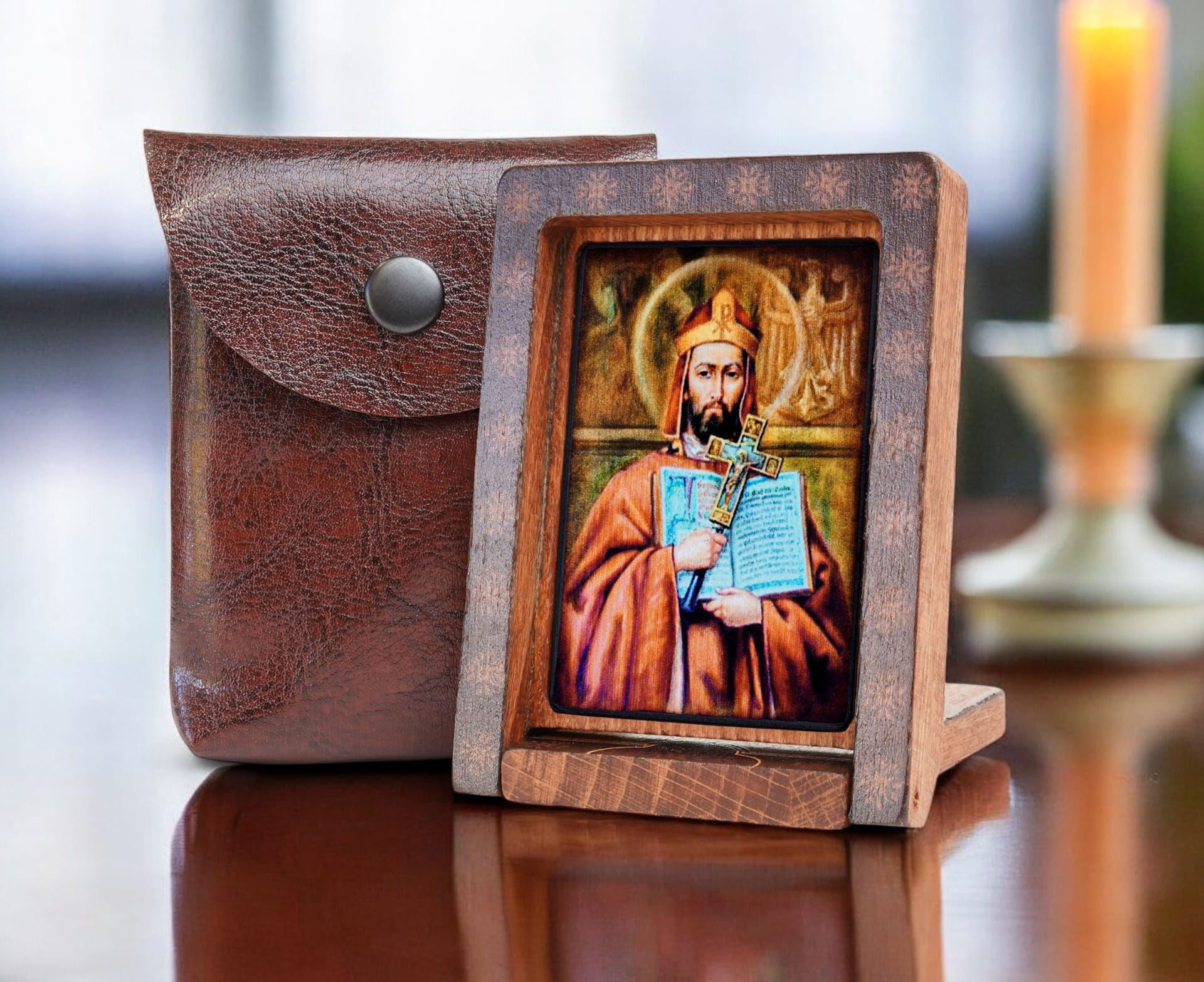 Wojciech-drew-podróżna-bok-+-etui-Photoroom.jpg